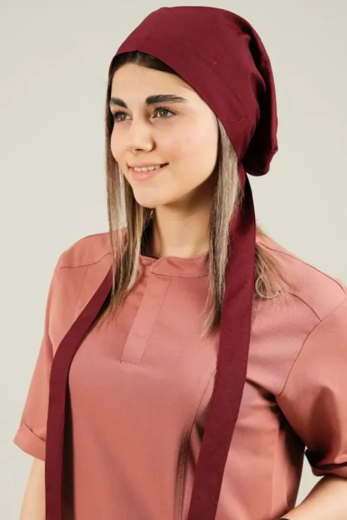 کلاه پزشکی بند دار زرشکی